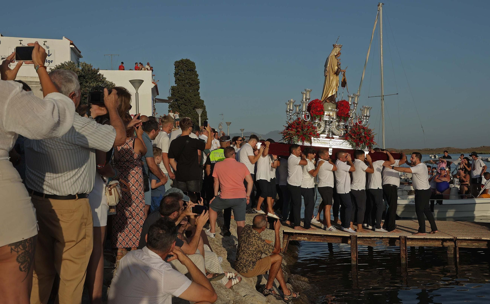 Fotos de la procesión de la virgen del Carmen en Palmones