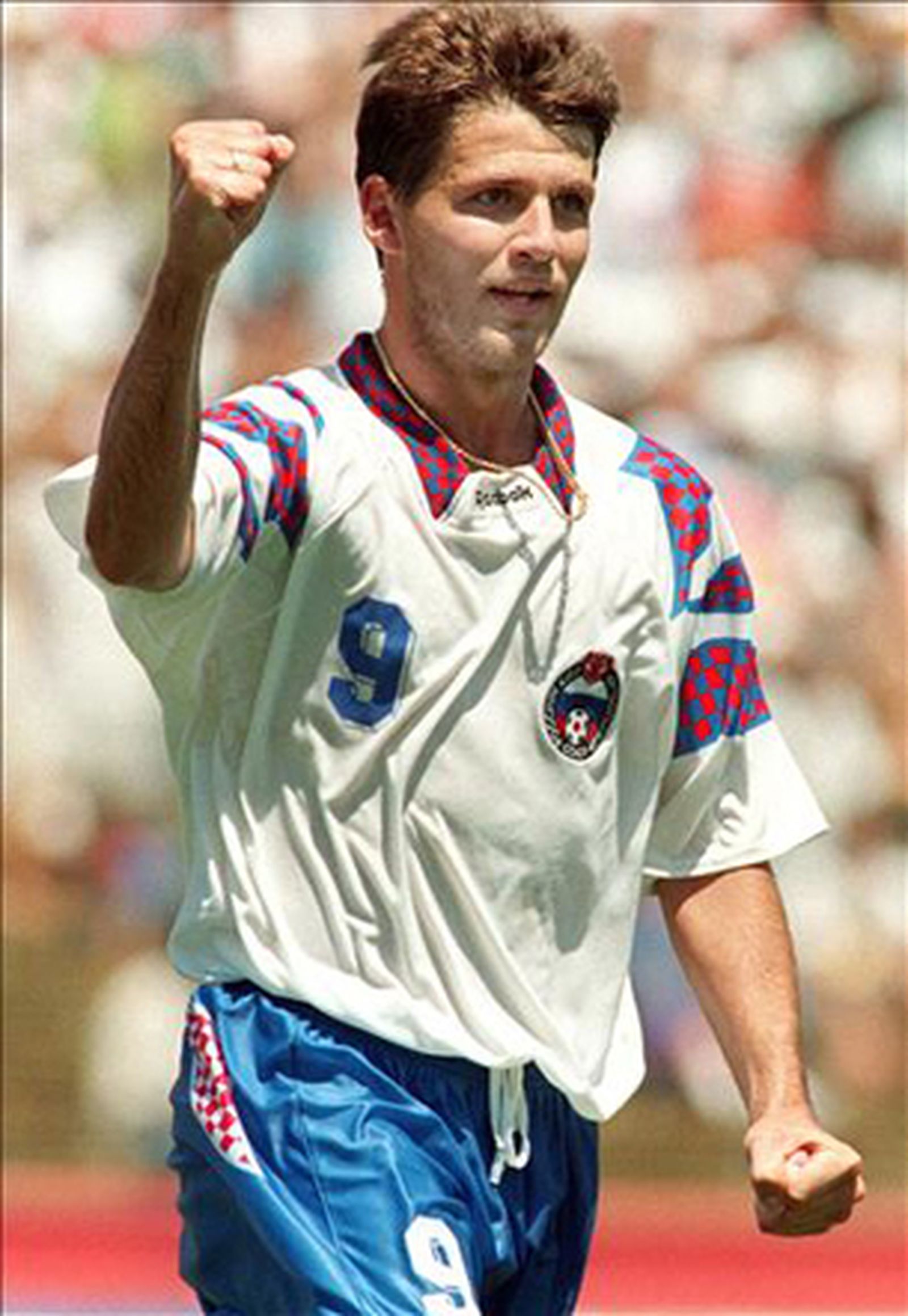 Salenko se plantea vender la 'Bota de Oro' del Mundial del 94