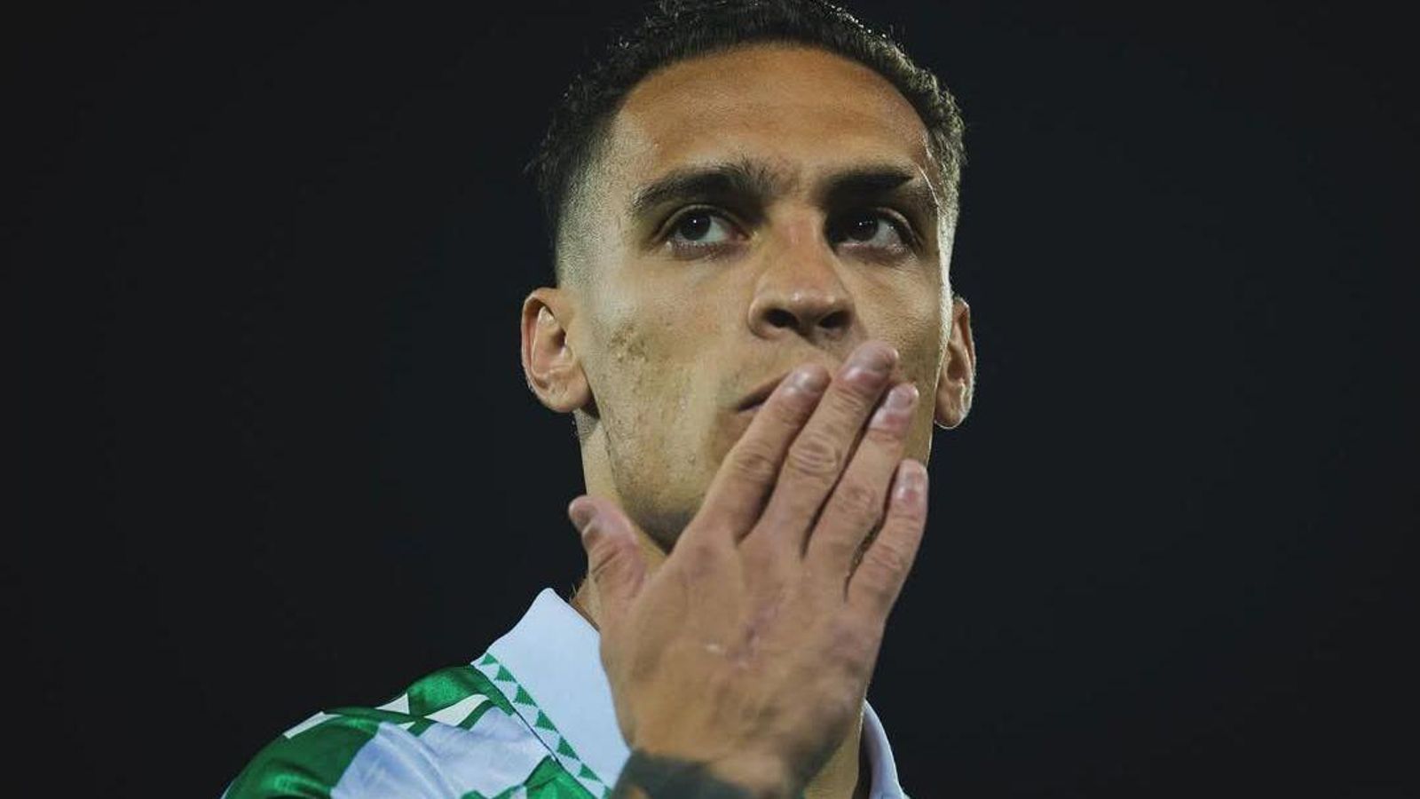 Antony celebrando uno de sus goles con el Betis durante la temporada pasada