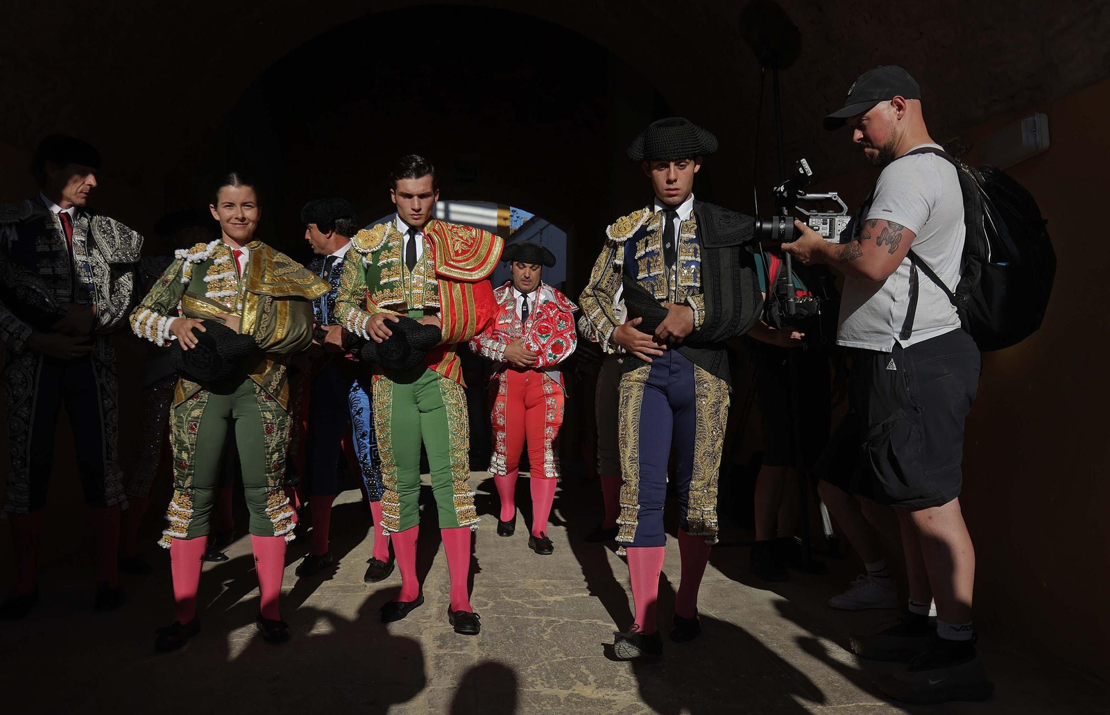 Fotos de la novillada mixta con picadores del sábado de la Feria de La Línea: Ignacio Candelas, Miriam Cabas y Juan Jesús Rodríguez