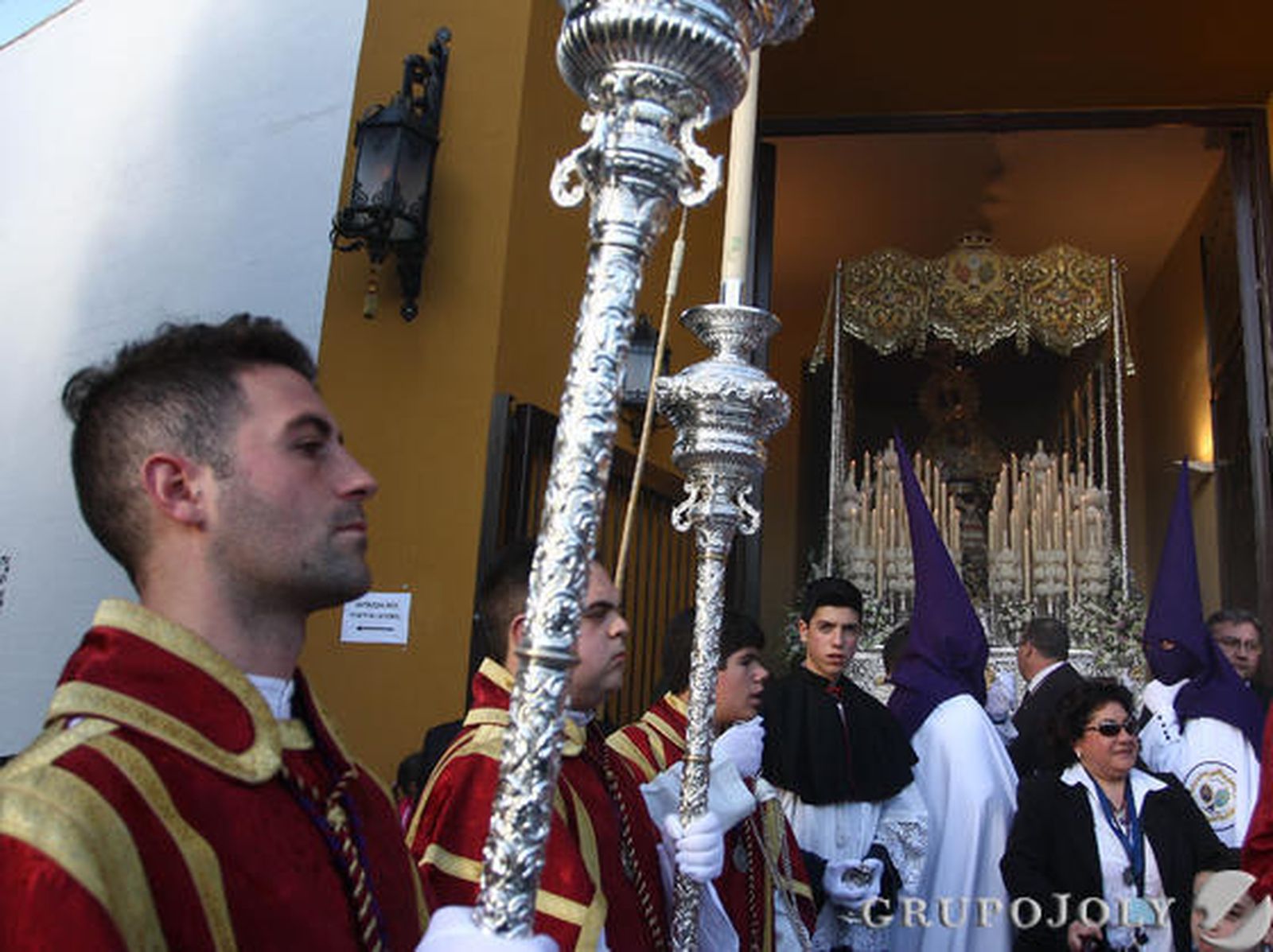 La Hermandad de Jesús de Nazaret, de Pino Montano. 

Foto: Belen Vargas