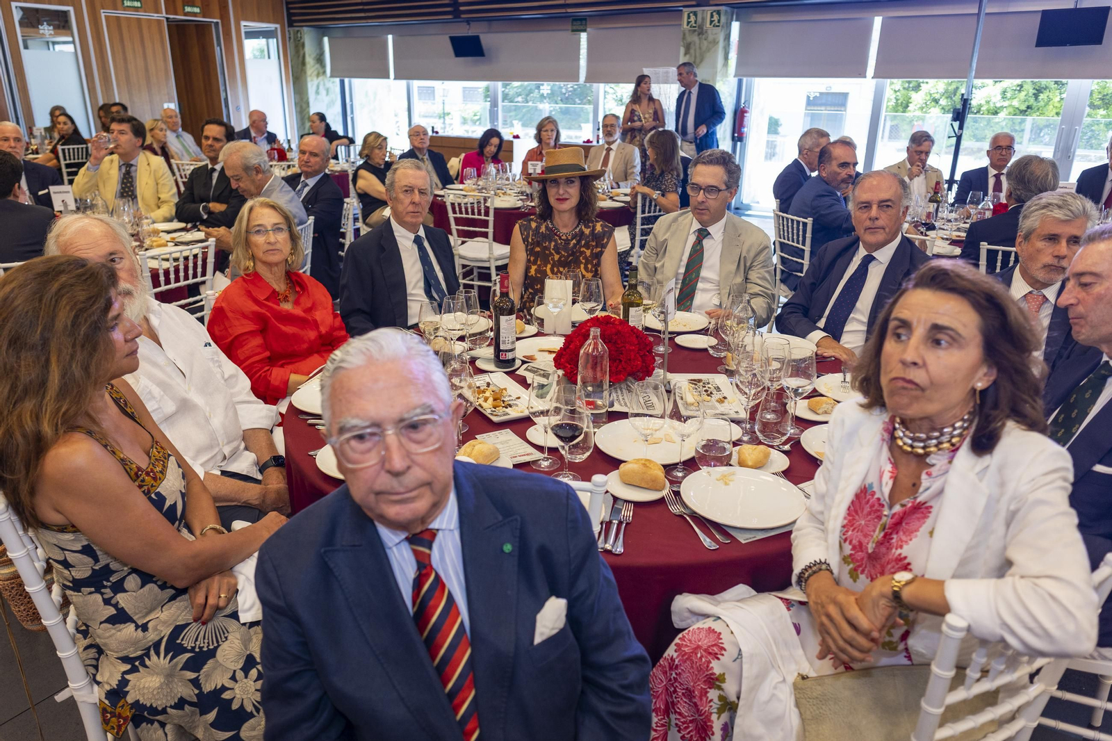 Asistentes a la entrega del IX Premio Federico Joly a José Bohórquez
