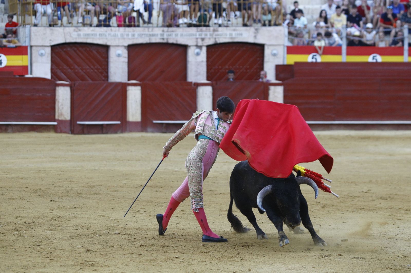 Imágenes de la novillada organizada por la Escuela Taurina de Almería