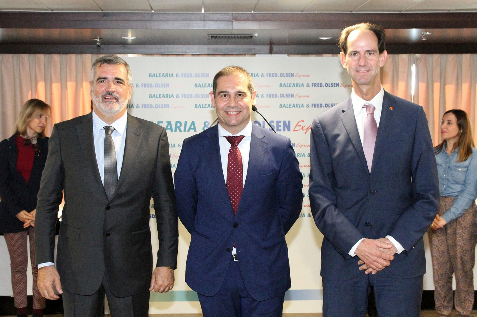 Balearia,  Fred Olsen y el Puerto de Huelva presentan la nueva línea entre Huelva y Canarias, en imágenes
