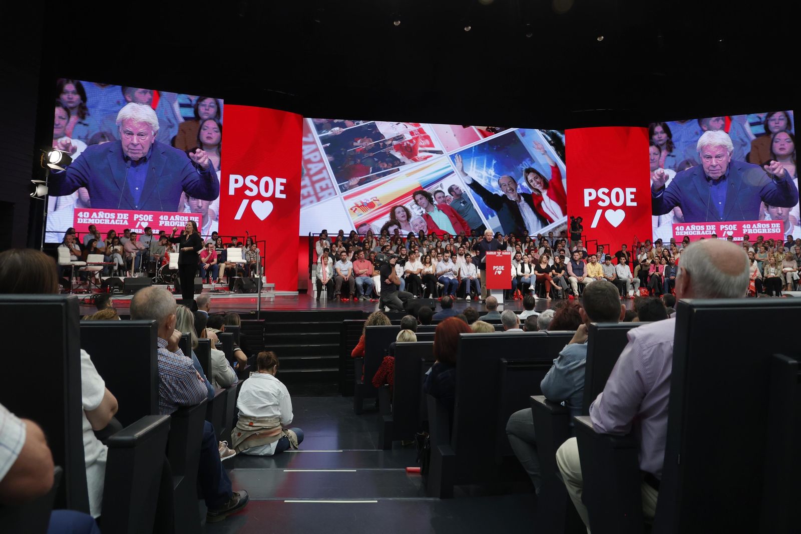 las imágenes del acto del PSOE en Sevilla