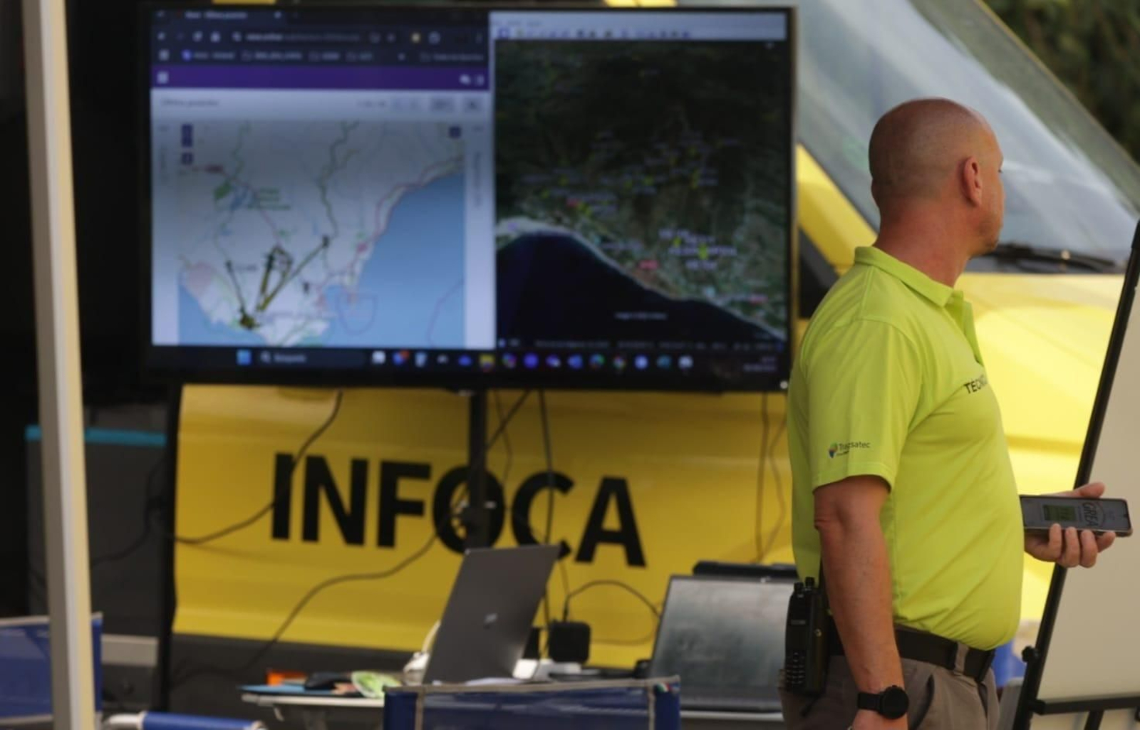 Un técnico del Infoca.