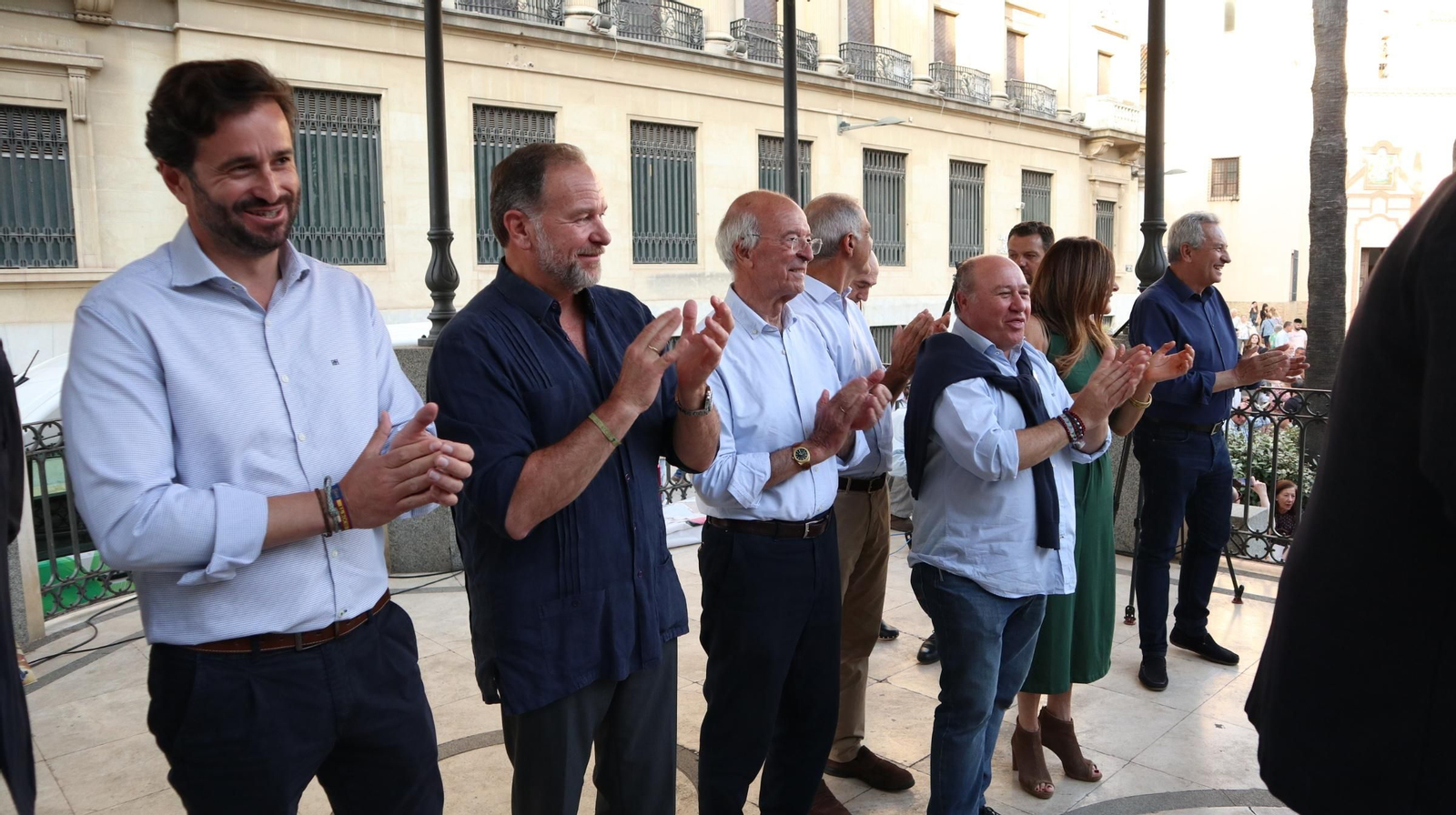 Imágenes de la concentración por las infraestructuras para Huelva