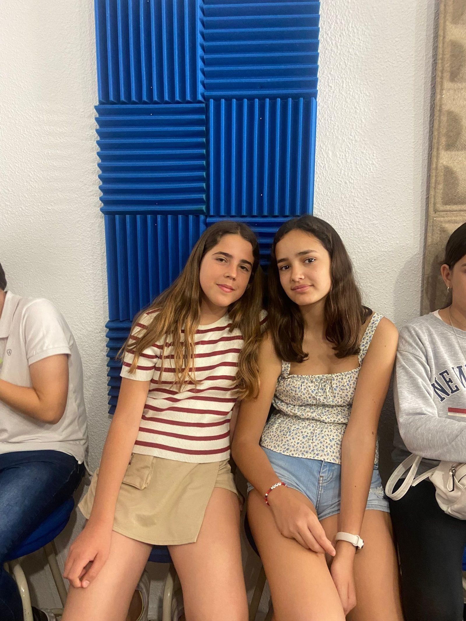 Los alumnos se divirtieron mientras aprendían sobre compositoras históricas. Los alumnos se divirtieron mientras aprendían sobre compositoras históricas.