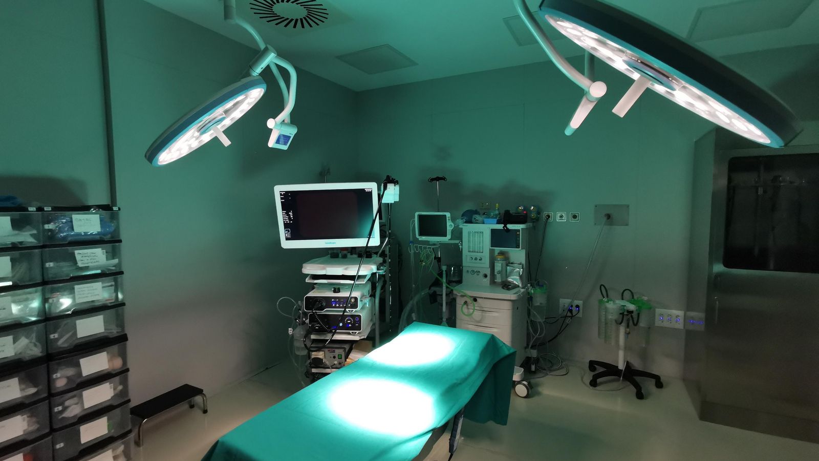 Sala de endoscopia avanzada, Hospital Dr. López Cano.