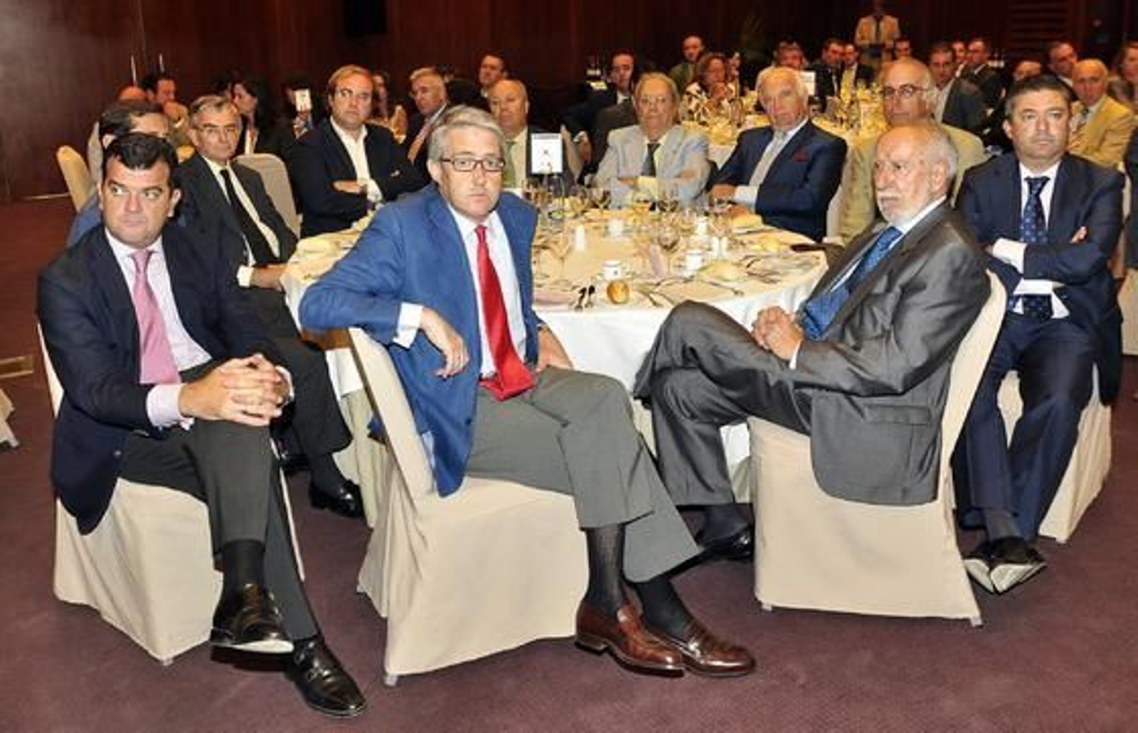 Jesús Borjabad, Enrique Esquivias, José Joaquín León, Carlos Navarro, Luis Carlos Peris, Valentín Álvarez, José Cañete, Augusto Lahore, Luis Enrique Flores, Alfredo Flores y Alberto Donaire.

Foto: J.C.Vázquez/V.Hidalgo/M.Gómez