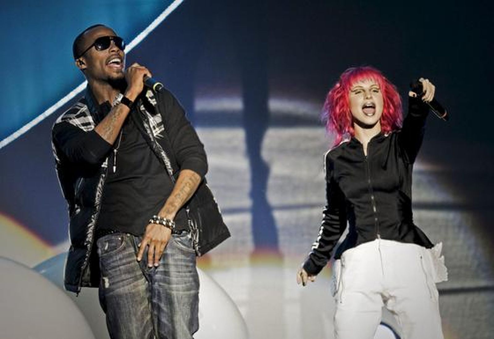 Actuación de la MTV.

Foto: Emilio Naranjo.