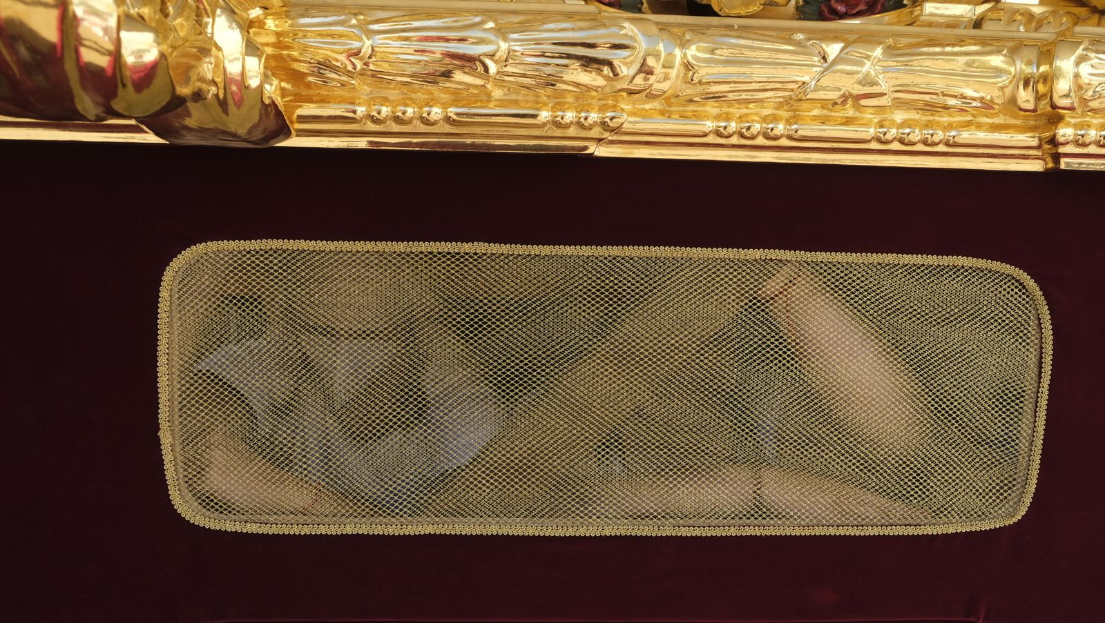 Fotogalería de la procesión de Coronación. Semana Santa Almería 2022.