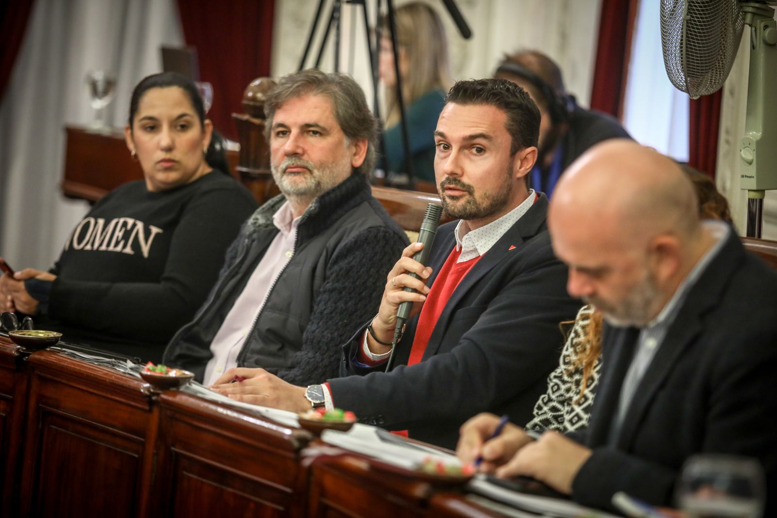 Concejales del equipo de gobierno en el pleno de este viernes.