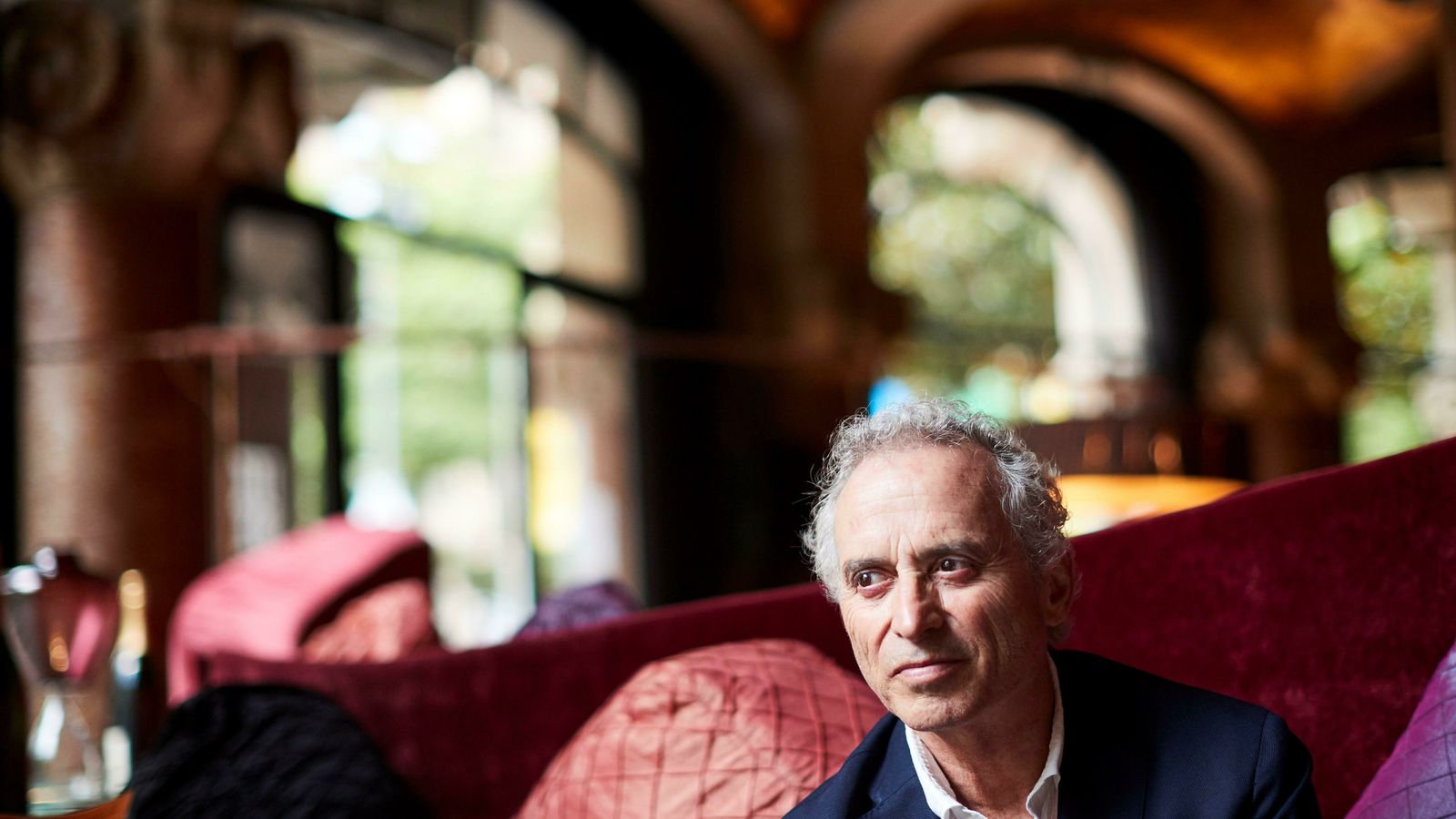 El autor, este lunes durante la presentación de su nueva novela en Barcelona.