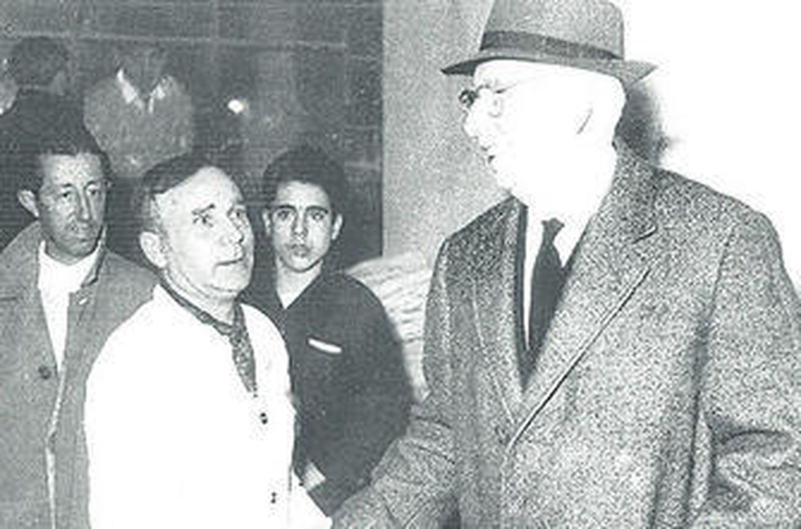 1960 Pemán estrena con éxito en Madrid 'La viudita naviera'