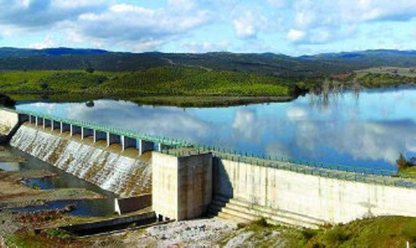 Reactivan las obras de las conducciones del embalse de Melonares
