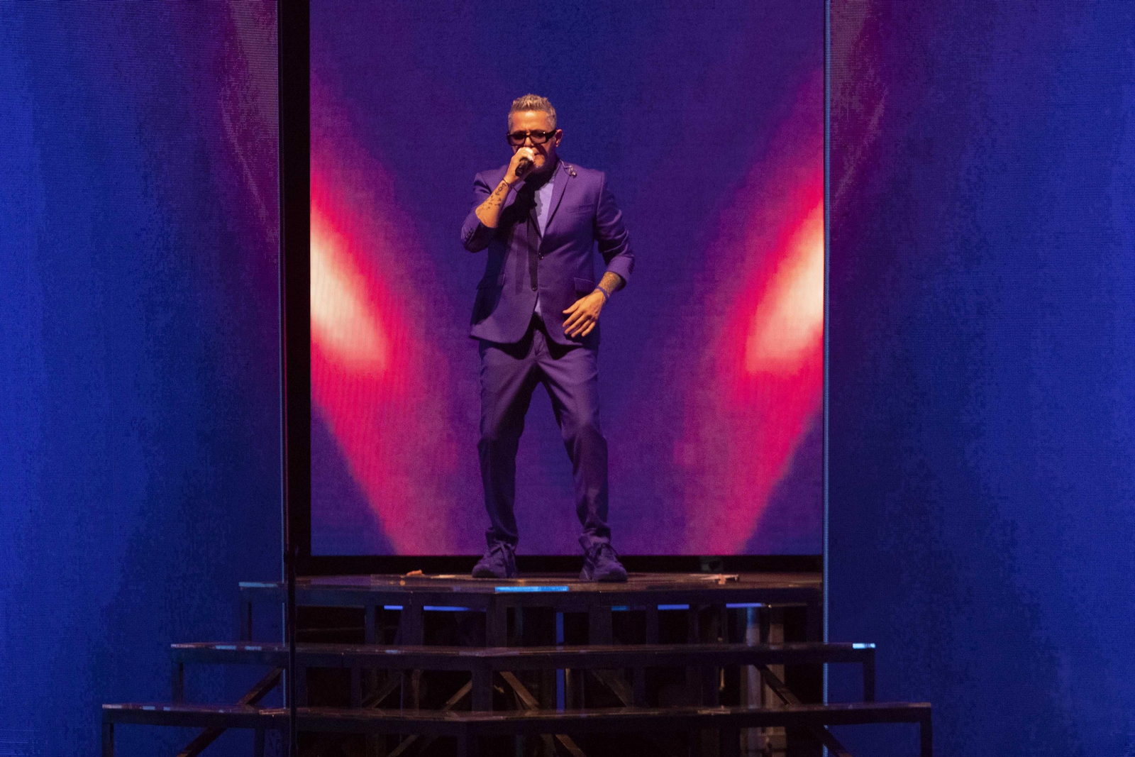 Así ha sido el concierto de Alejandro Sanz en la Plaza de Toros de Granada, en imágenes