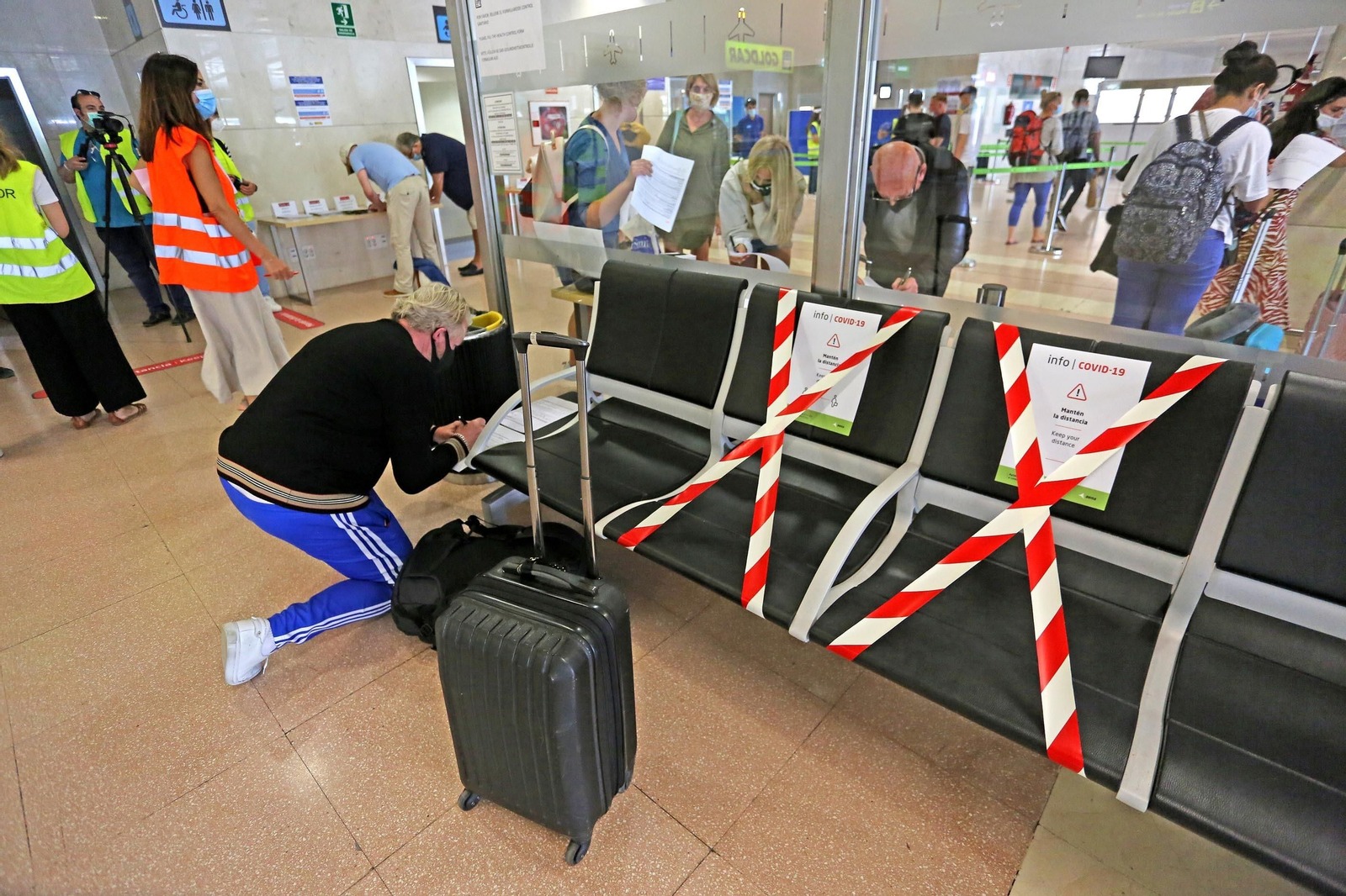 Pasajeros internacionales en la terminal de llegadas del aeropuerto de Jerez el pasado verano.