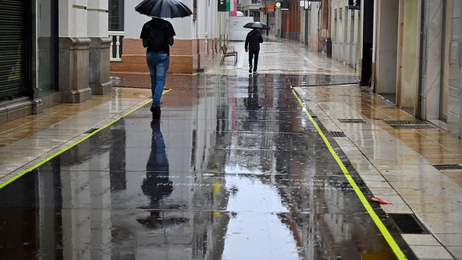 Mañana lluviosa la de este viernes en Huelva capital.