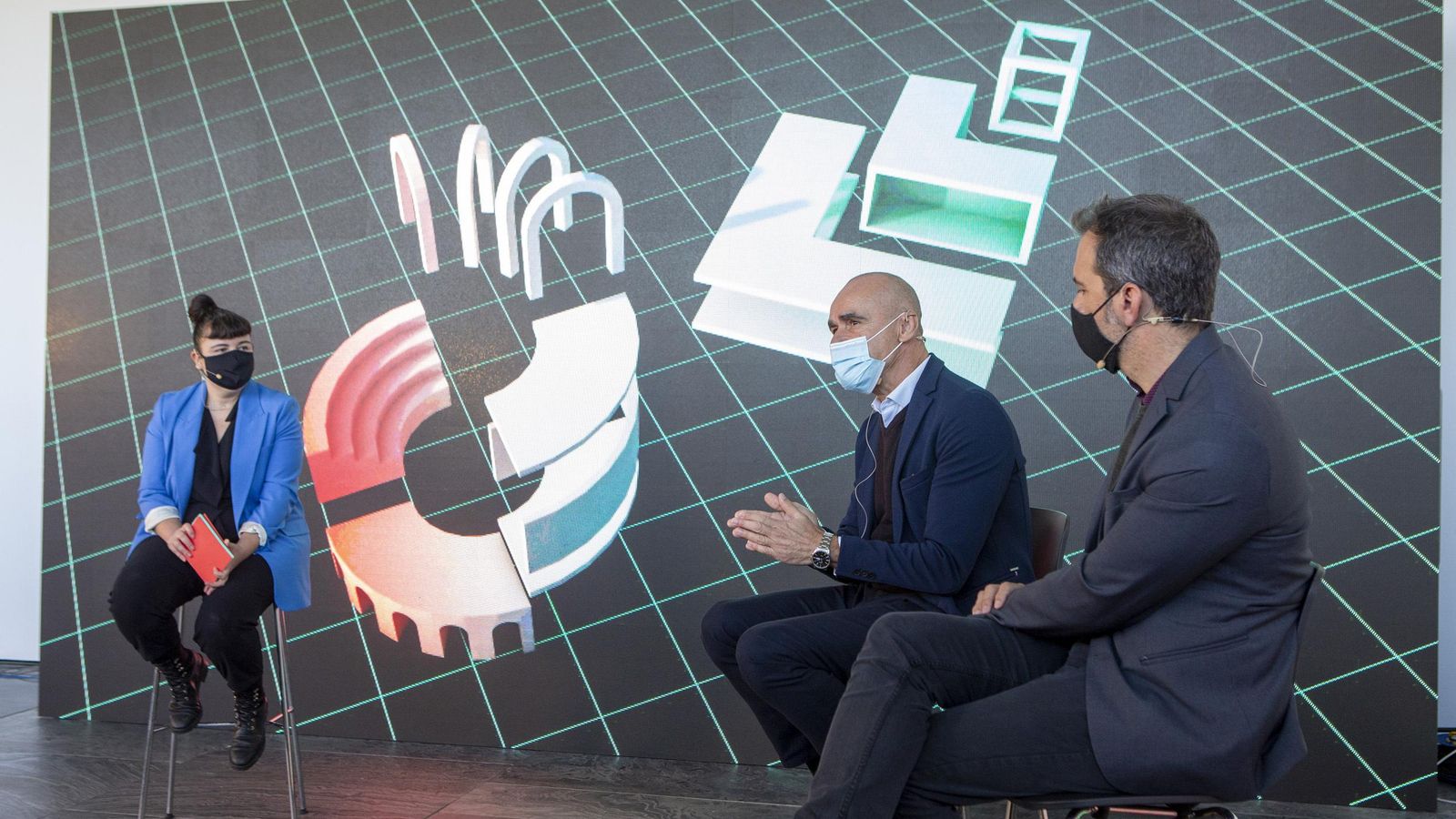 Virginia Moriche, con Antonio Muñoz y Javier Rivera.