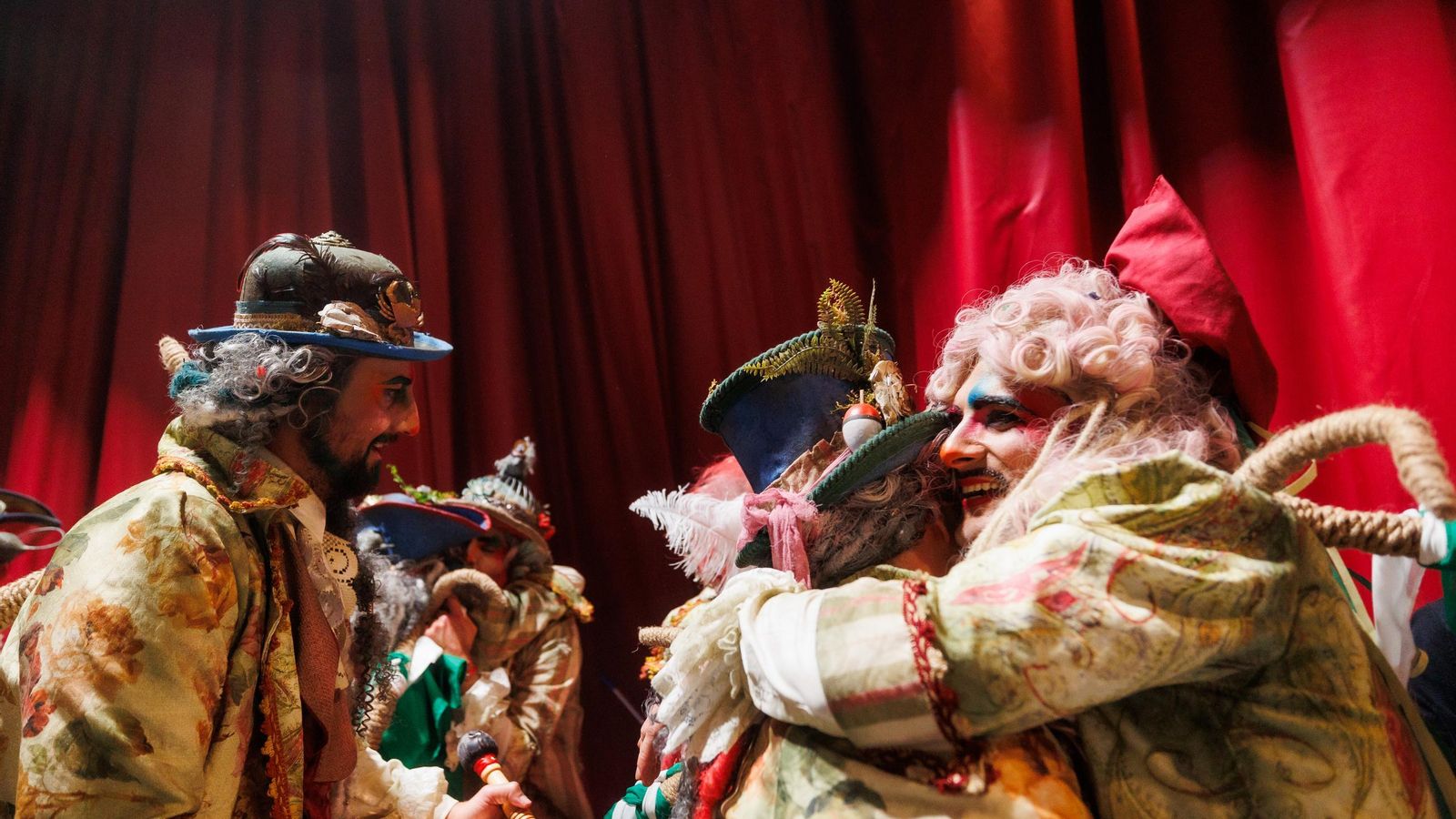 Búscate entre las mejores imágenes de la final del COAC 2025 del Carnaval de Cádiz