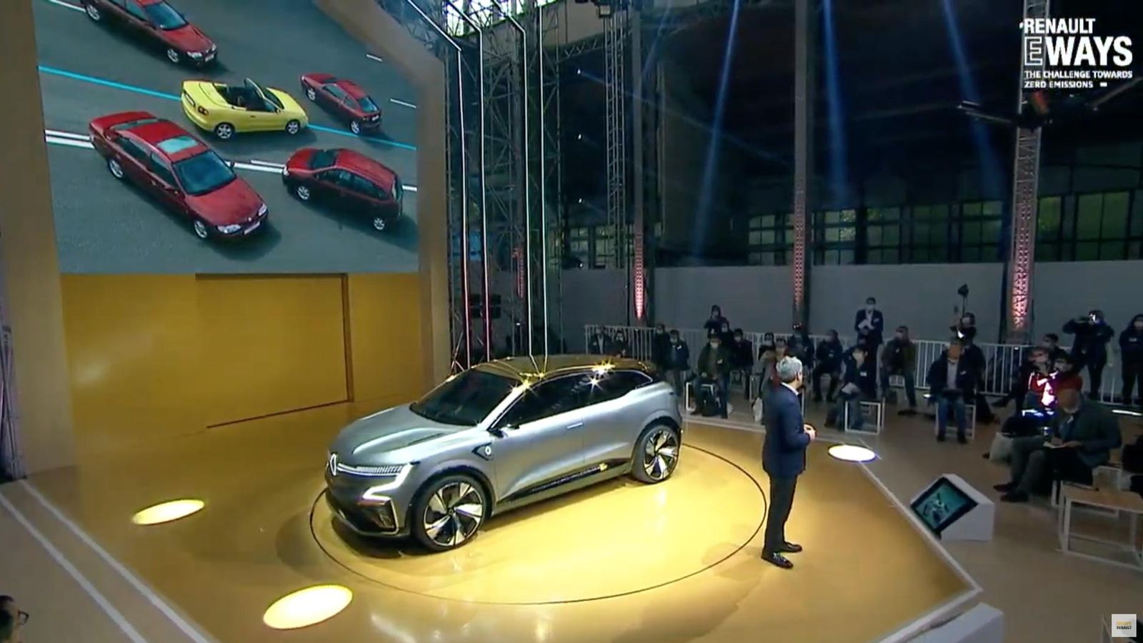 Luca de Meo, CEO de Renault, ha sido el encargado de hacer la primera presentación del Mégane eVision.