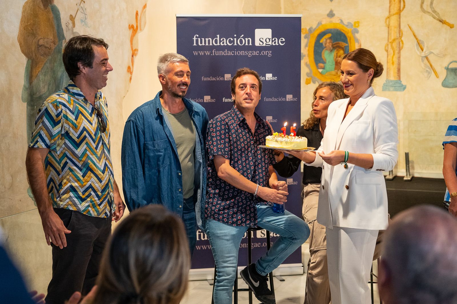 Minerva Salas, delegada de Cultura, felicita a los organizadores del festival su 15º cumpleaños