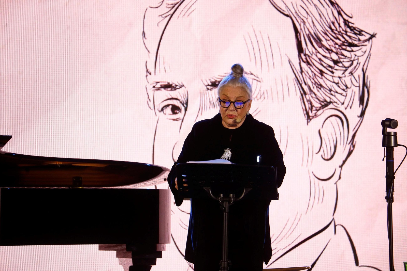 El homenaje de Lola Herrera a sus poetas predilectos en Cosmopoética, en imágenes