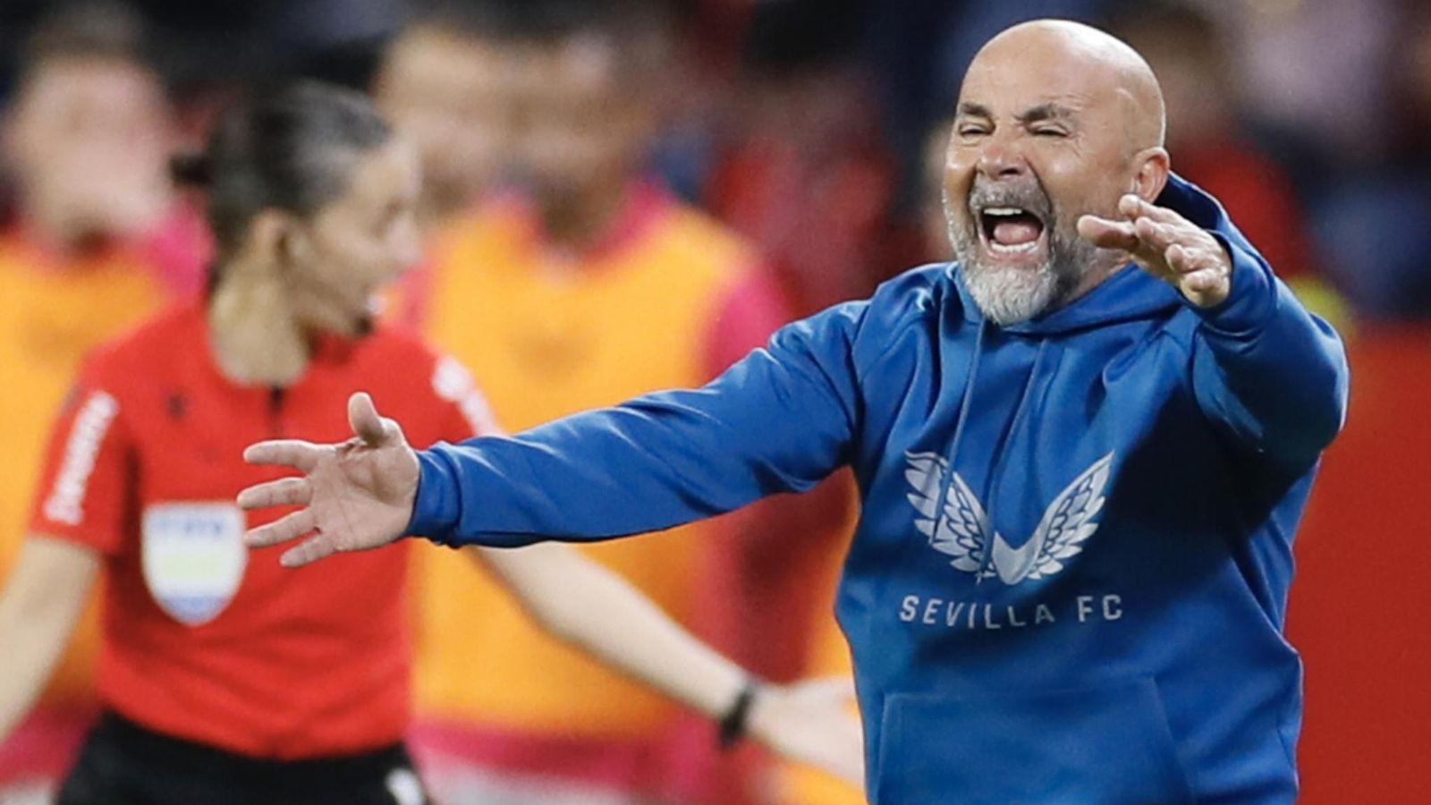 Sampaoli, alterado en la banda del Sánchez-Pizjuán.