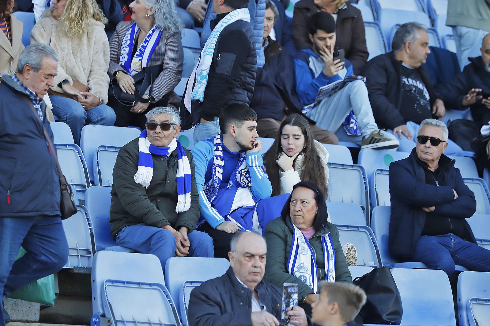 Imágenes del ambiente en el encuentro entre el Recreativo de Huelva y el Real Murcia