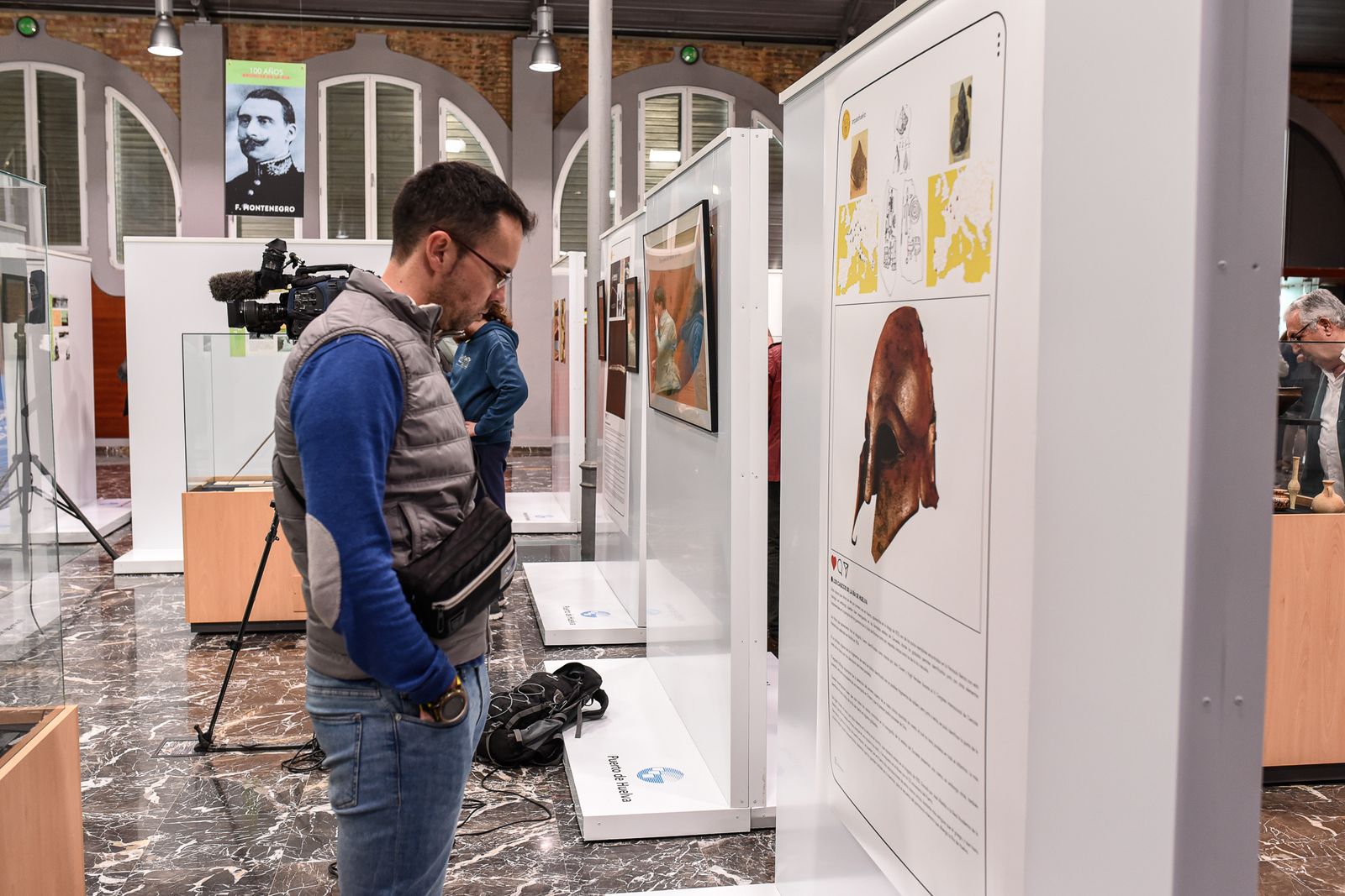 Imágenes de la inauguración de Huelva, el corazón de Tartessos. I Jornada patrimonial en el entorno de la Ría'