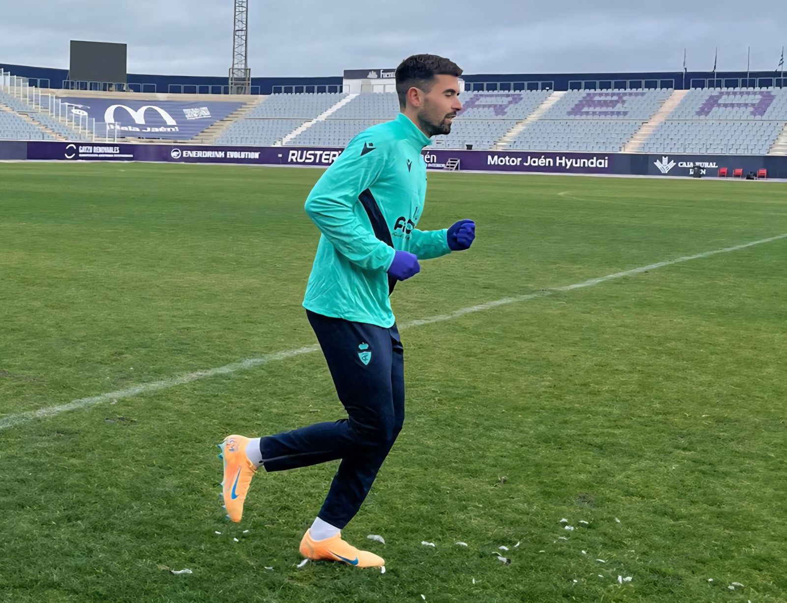 Adri Paz, en el Nuevo Estadio Municipal de La Victoria.