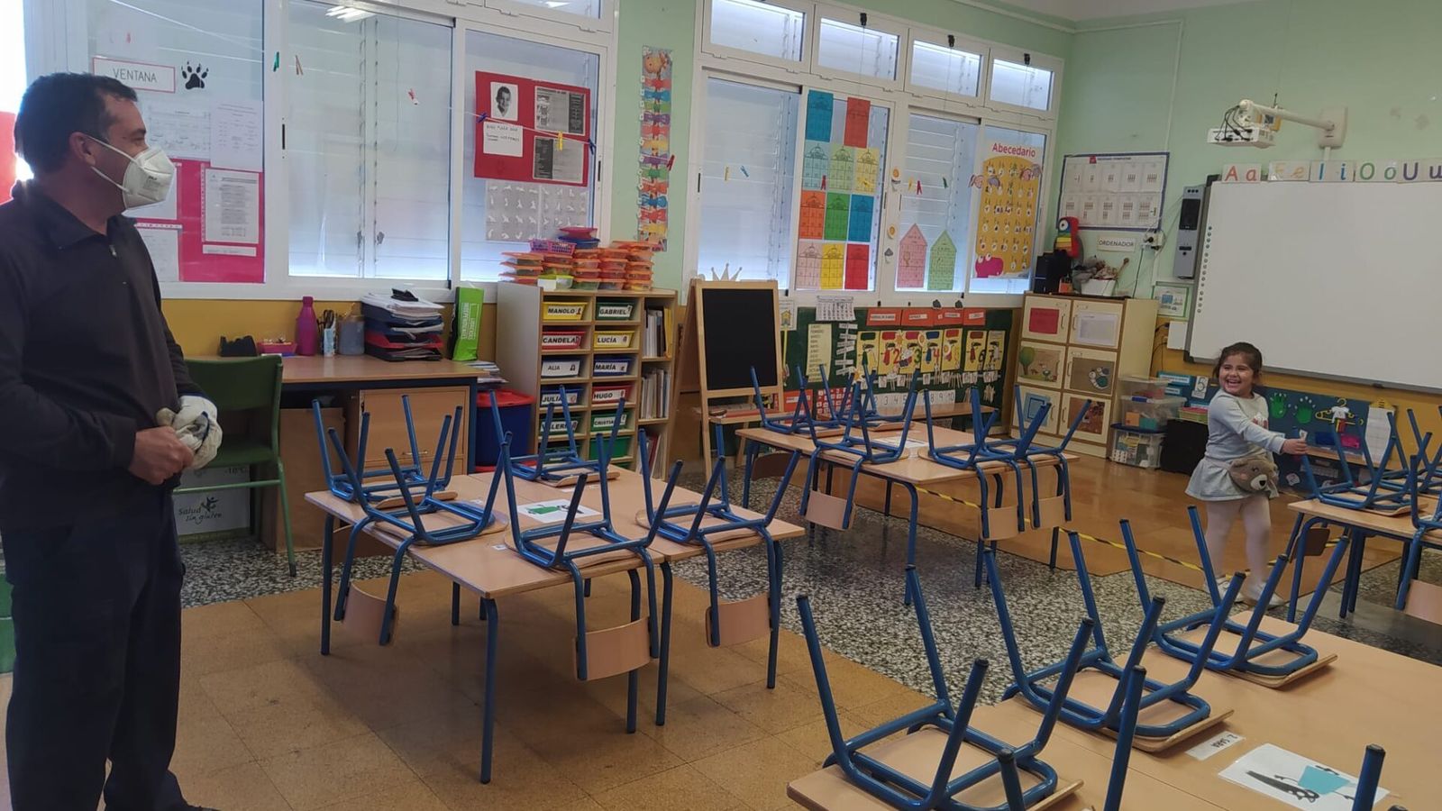 Fue alumno del centro y ha coincidido con profesores suyos que se convertían en sus compañeros.