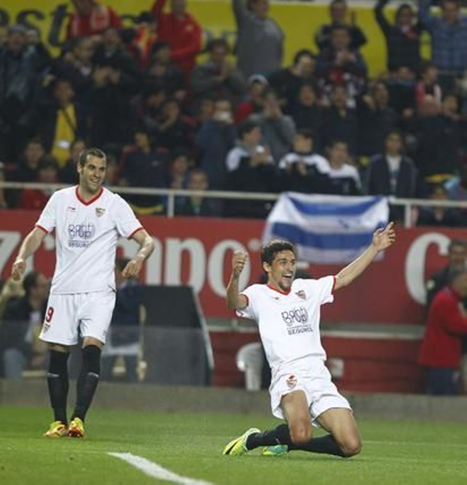 El Sevilla acumula tres victorias consecutivas tras vencer al Mallorca en casa (3-1). / Antonio Pizarro