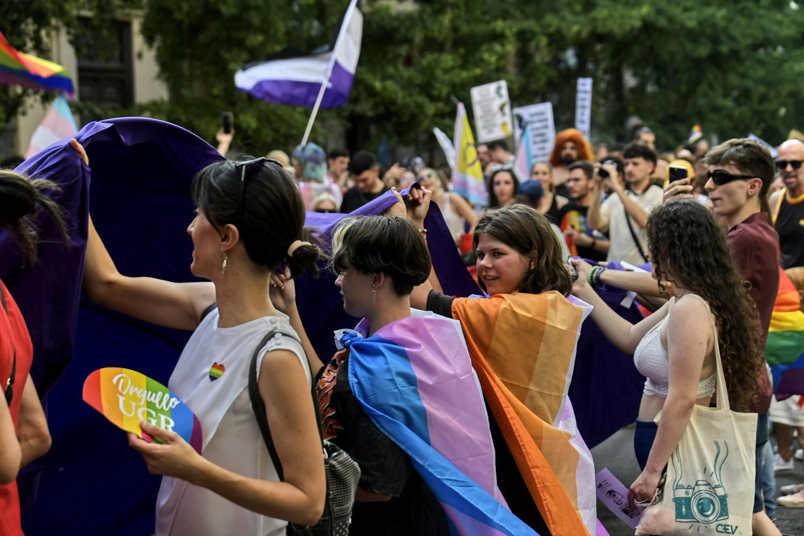 El pregón de Jedet y la marcha del Orgullo en Granada, en imágenes