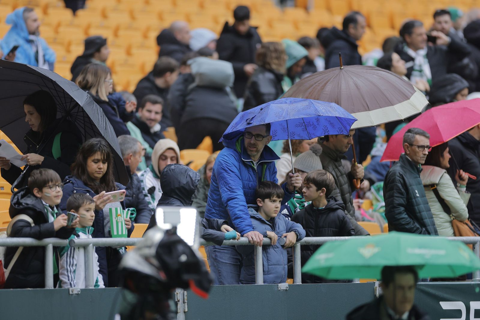 Búscate en las fotos del Betis - Valencia