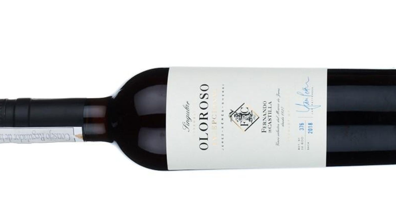 Oloroso Singular de Fernando de Castilla, gran triunfador del certamen con 98 puntos y ganador de tres trofeos al mejor vino fortificado, mejor jerez y mejor oloroso .