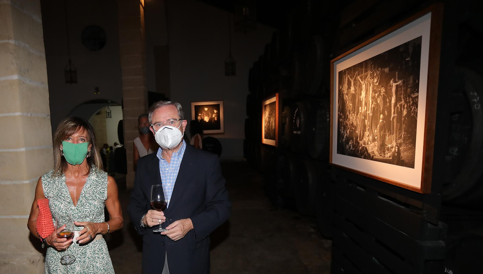 Pío Cabanillas inaugura 'Antigua' en bodegas Tradición