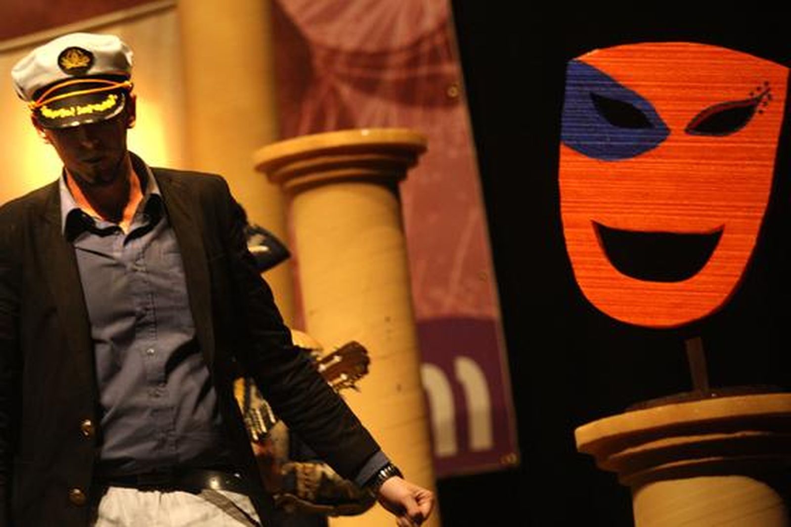 La comparsa de Algeciras 'El desván del Carnaval'

Foto: Paco Guerrero