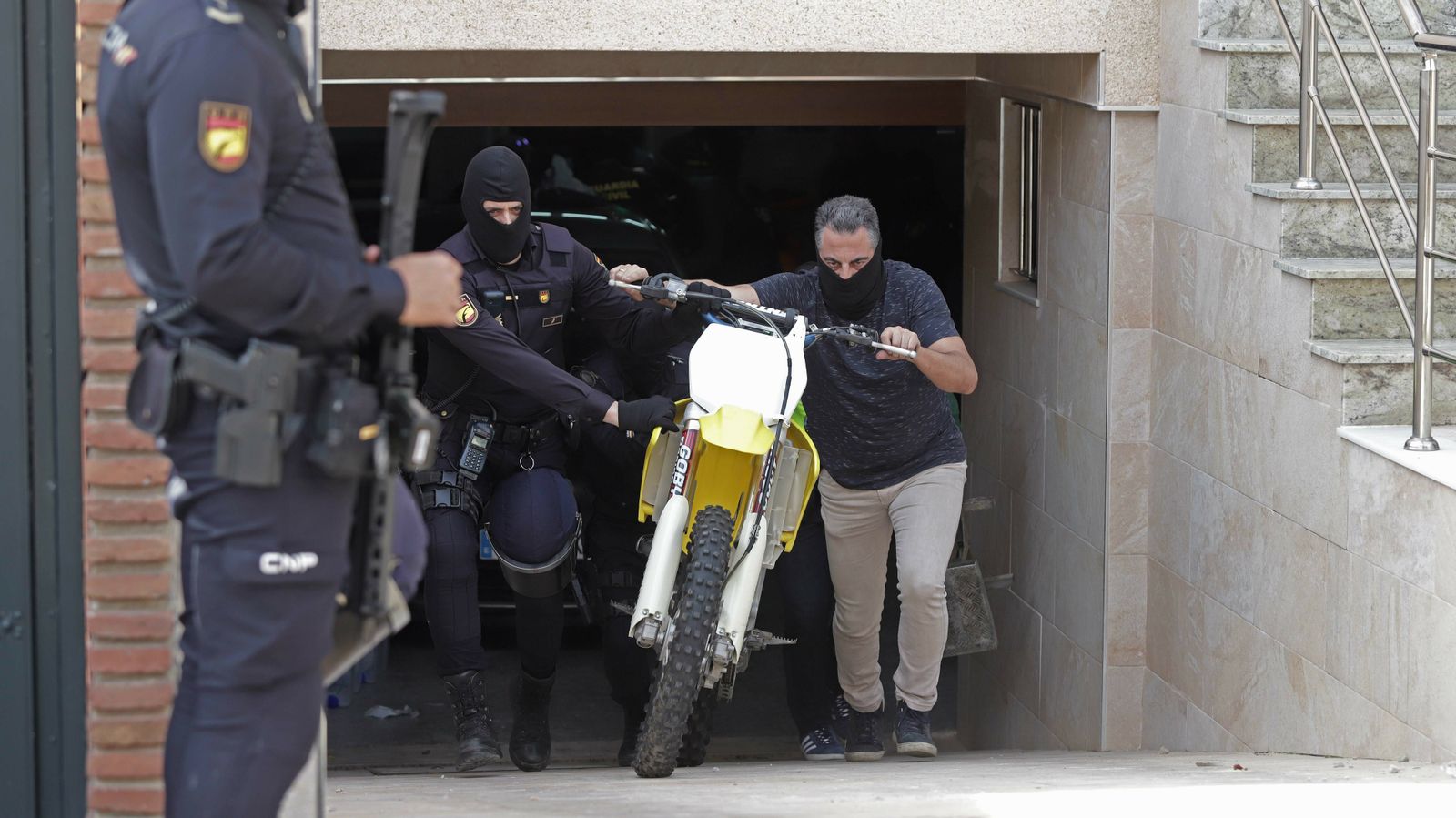 Imágenes del operativo contra el narcotráfico en Algeciras