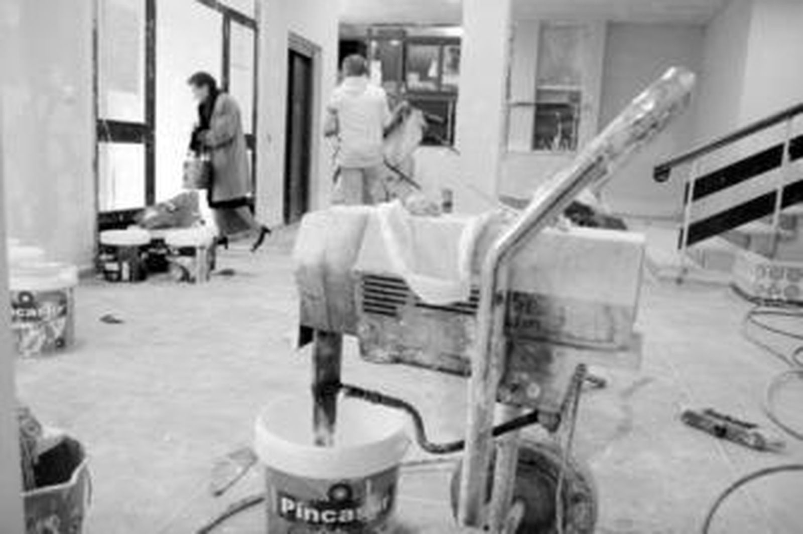 Estado de las obras del centro de día donde se sigue trabajando en la planta baja.