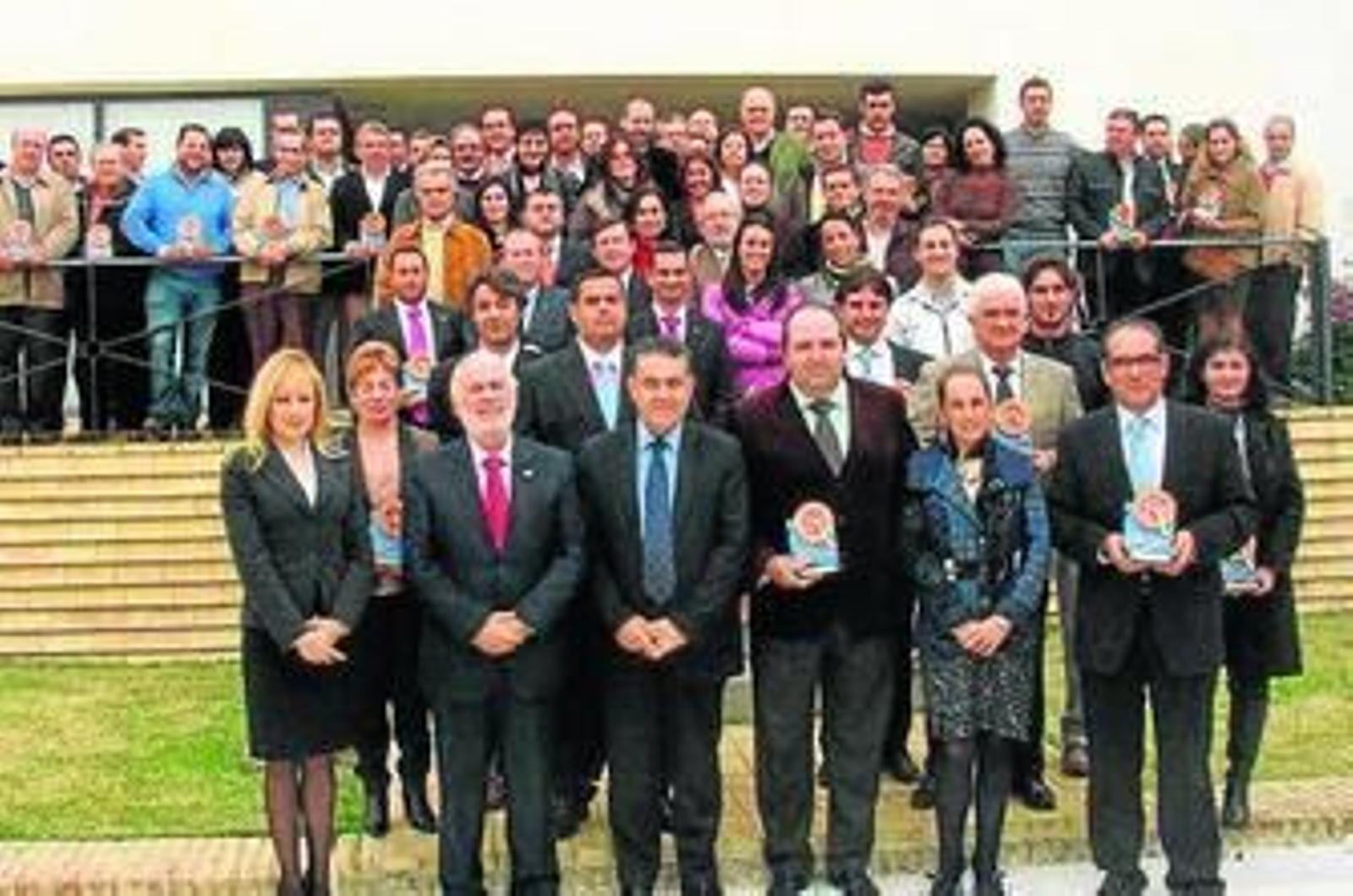 Foto de familia de las empresas homenajeadas ayer.