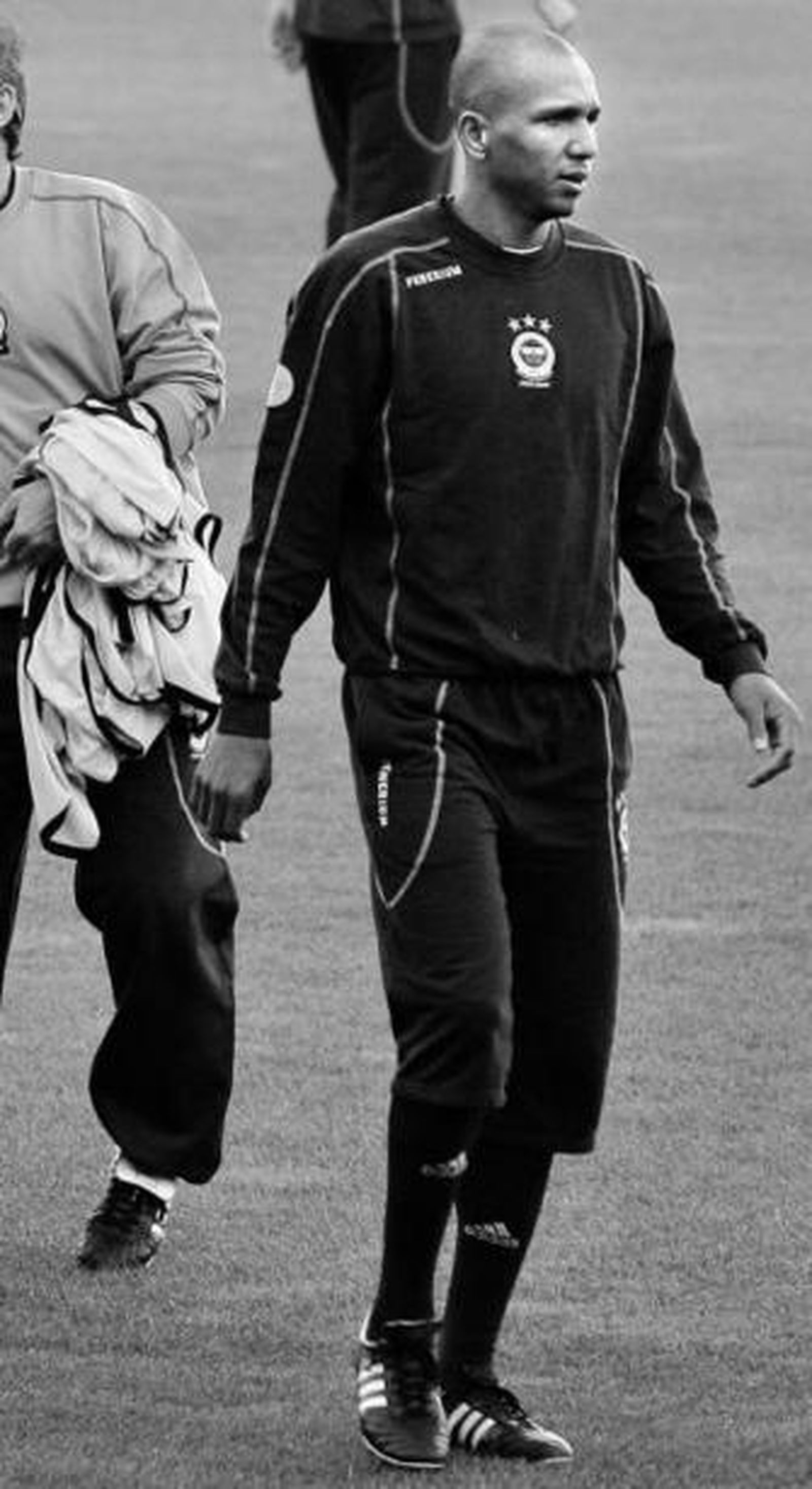 Mehmet Aurelio se entrena en Nervión con el Fenerbahce.