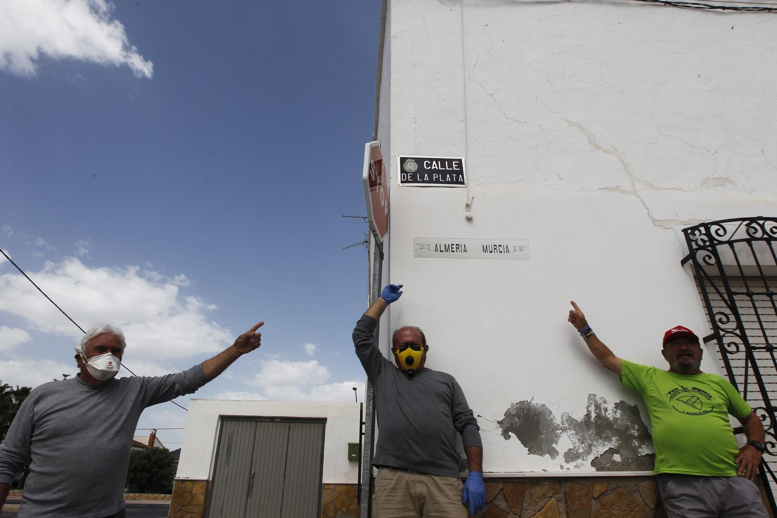 Pozo de la Higuera: El muro invisible