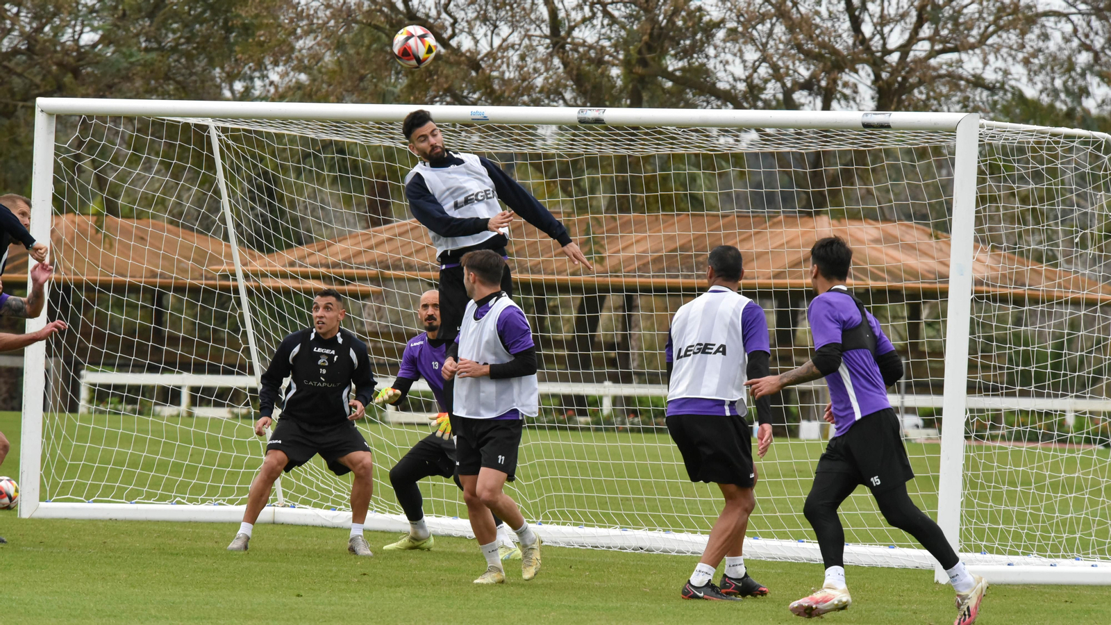 Fotos del entrenamiento de la Balona en Sotogrande antes del partido con el Manchego