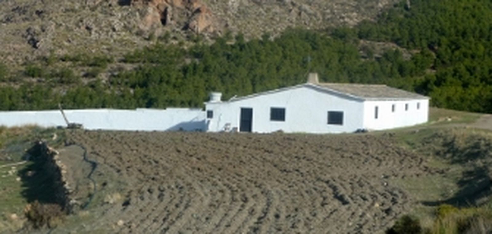 La Junta de Andalucía rehabilita en Bacares el aprisco 'Cortijo El Conde', con el Plan de Choque por el Empleo