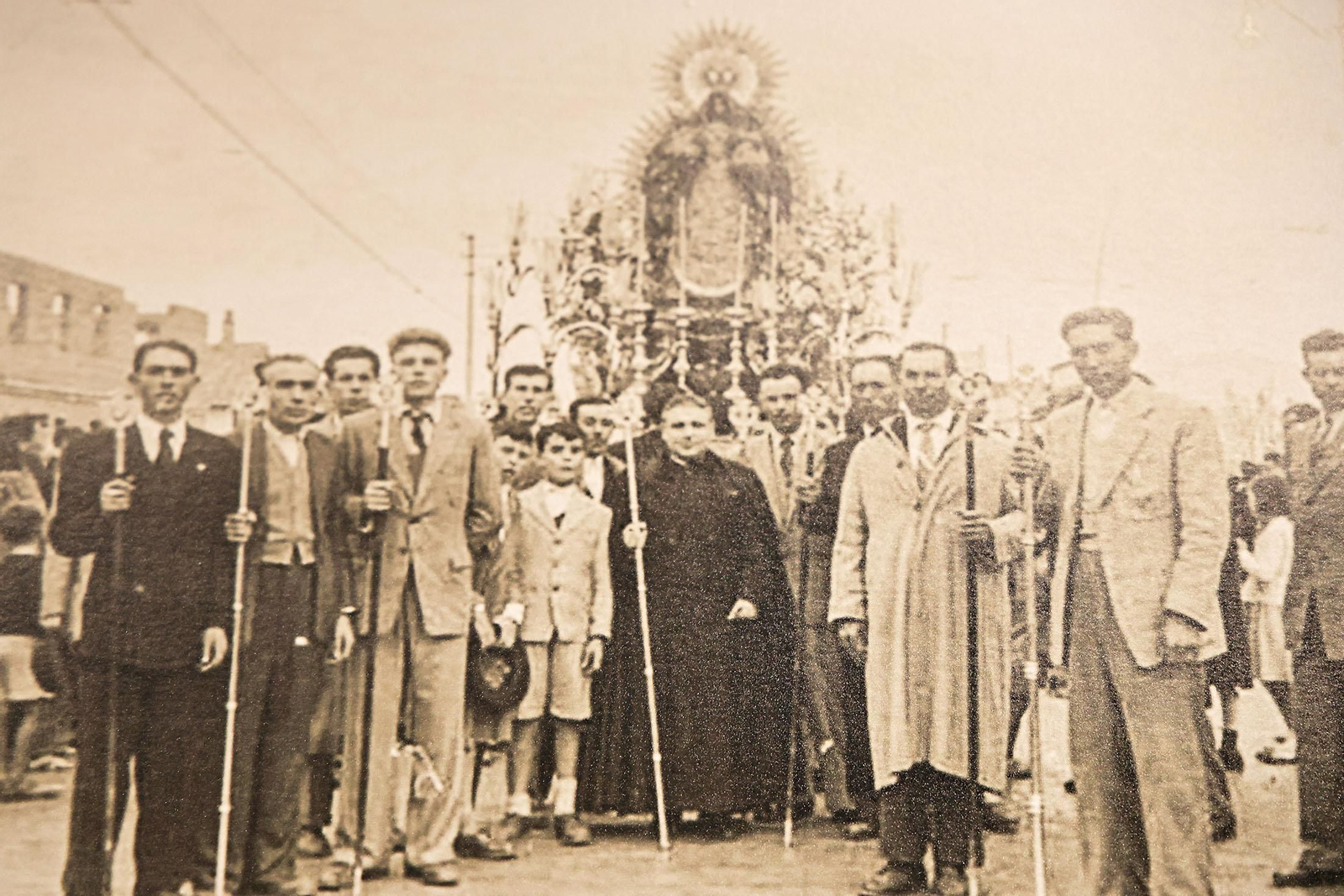 Imágenes de la Inauguración de la exposición 'Magna. Procesiones Marianas históricas en Huelva'