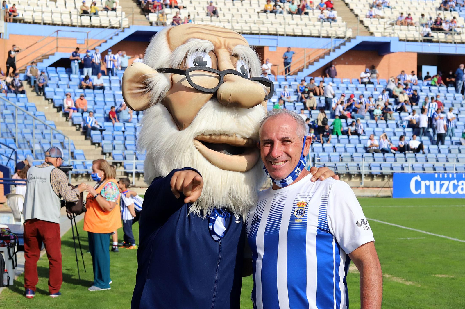 Imágenes de la mejor afición en el Recre-Gerena