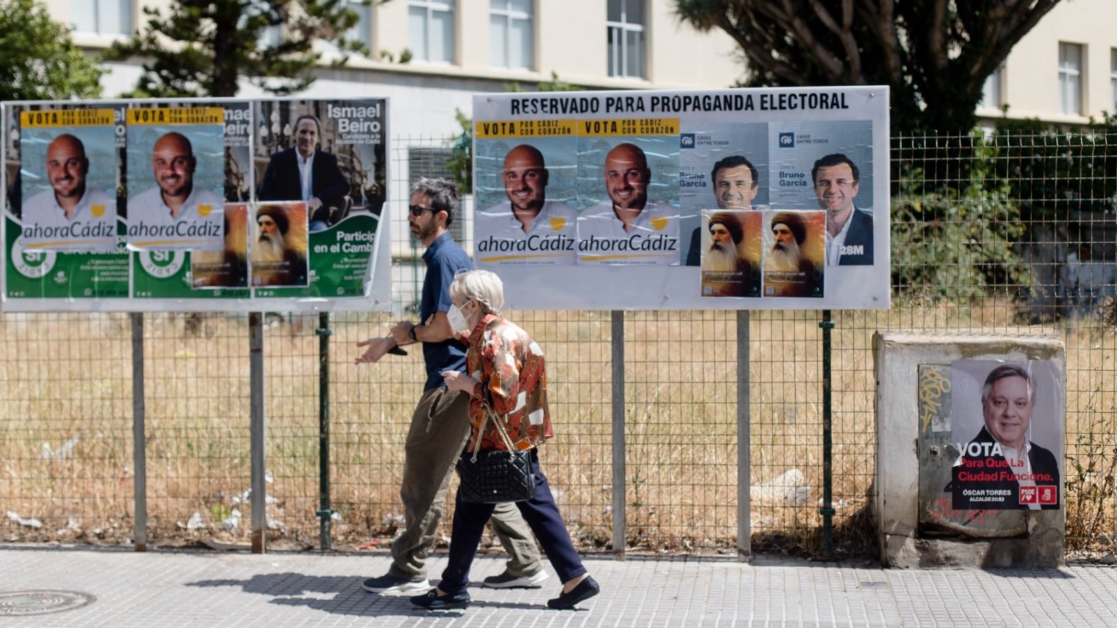 Uno de los lugares especiales gratuitos, donde Belgrano se superpone y tapa a Ismael Beiro .