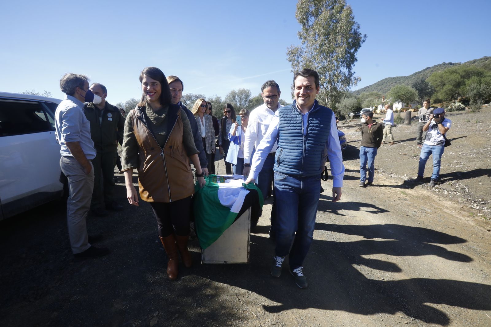 La suelta de la lincesa Salema en el Guadalmellato de Córdoba, en fotografías.